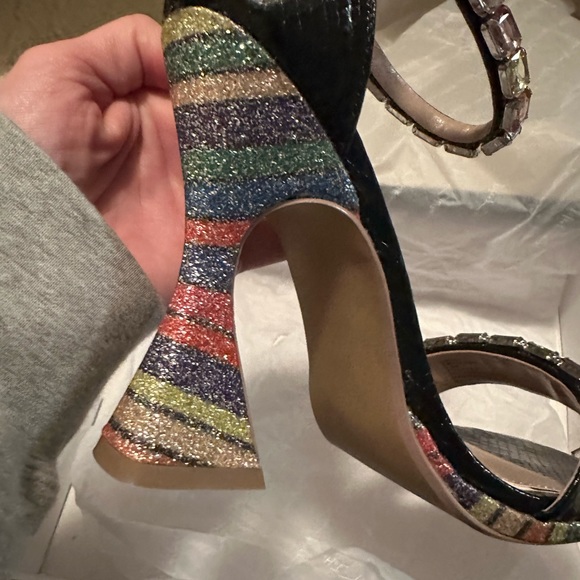 Betsy Johnson Armani Bright Multi Heels Size 8.5 NIB - Picture 7 of 13